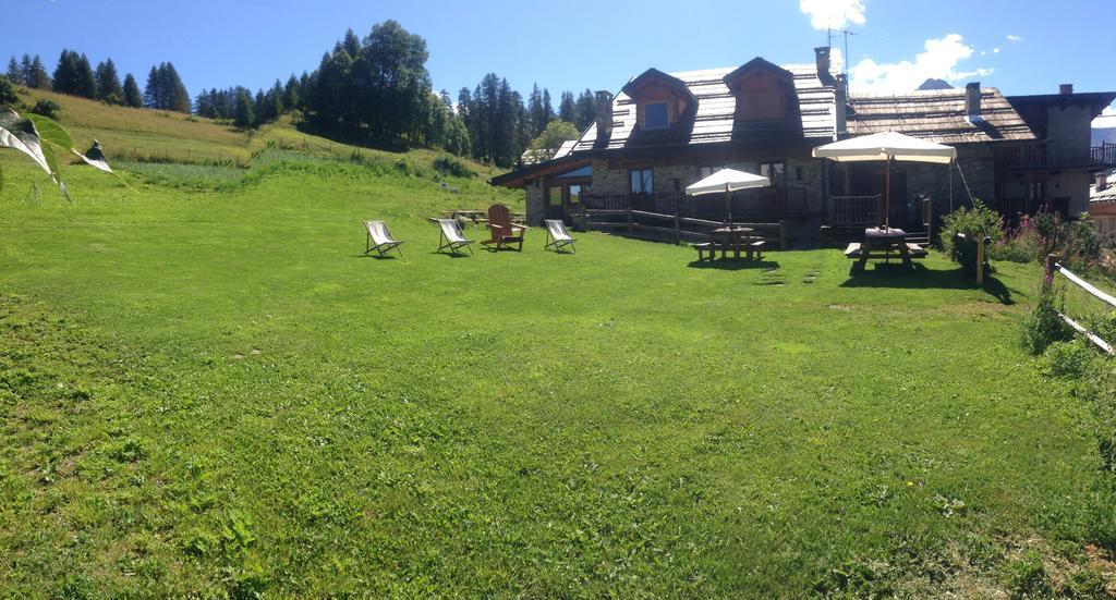 Agriturismo Il Fiocco Cesana Torinese Eksteriør billede