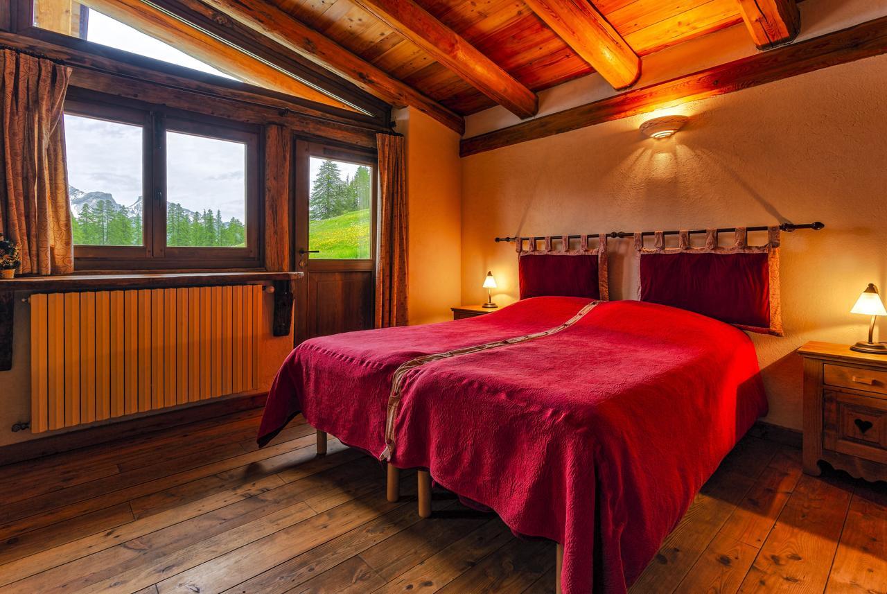 Agriturismo Il Fiocco Cesana Torinese Eksteriør billede